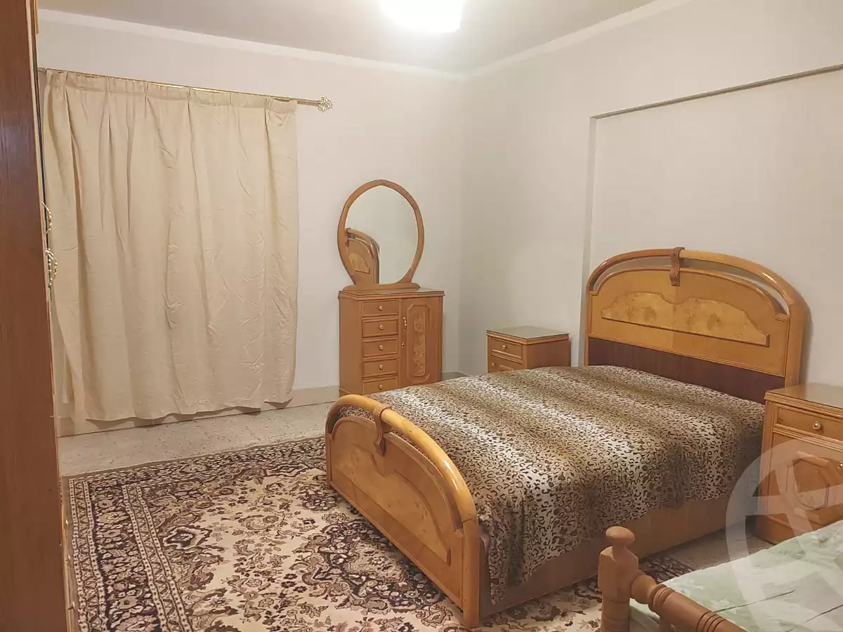 https://aqarmap.com.eg/ar/listing/7226407-for-rent-cairo-el-sheikh-zayed-city-el-hay-elawel-street-10