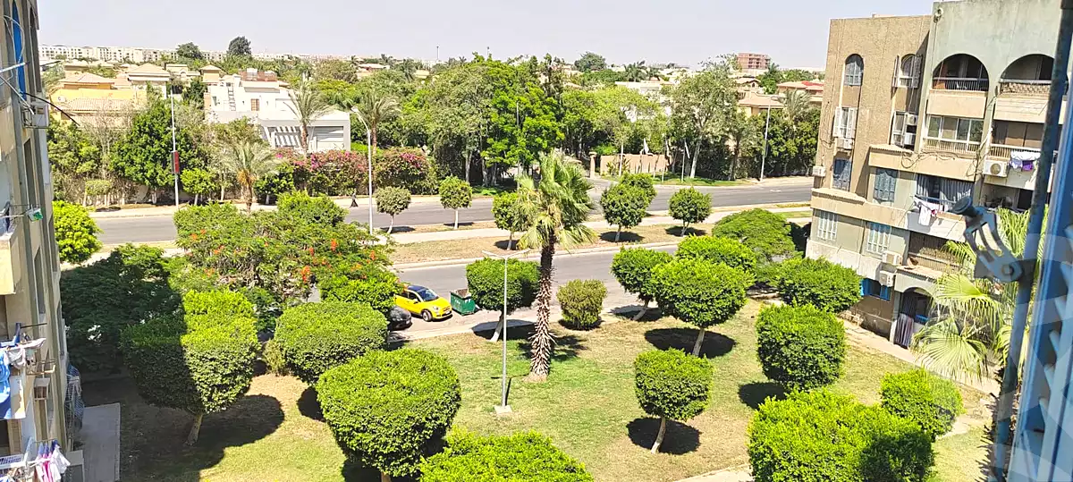 https://aqarmap.com.eg/ar/listing/7226407-for-rent-cairo-el-sheikh-zayed-city-el-hay-elawel-street-10