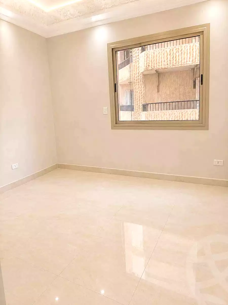 https://aqarmap.com.eg/ar/listing/7226424-for-sale-alexandria-miami
