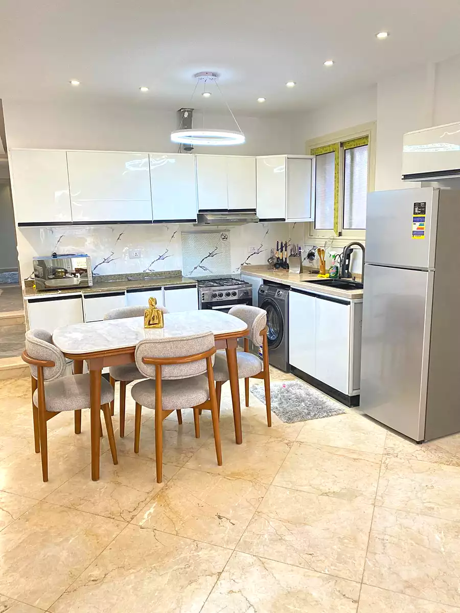 https://aqarmap.com.eg/ar/listing/7226429-for-rent-cairo-el-sheikh-zayed-city-compounds-beverly-hills