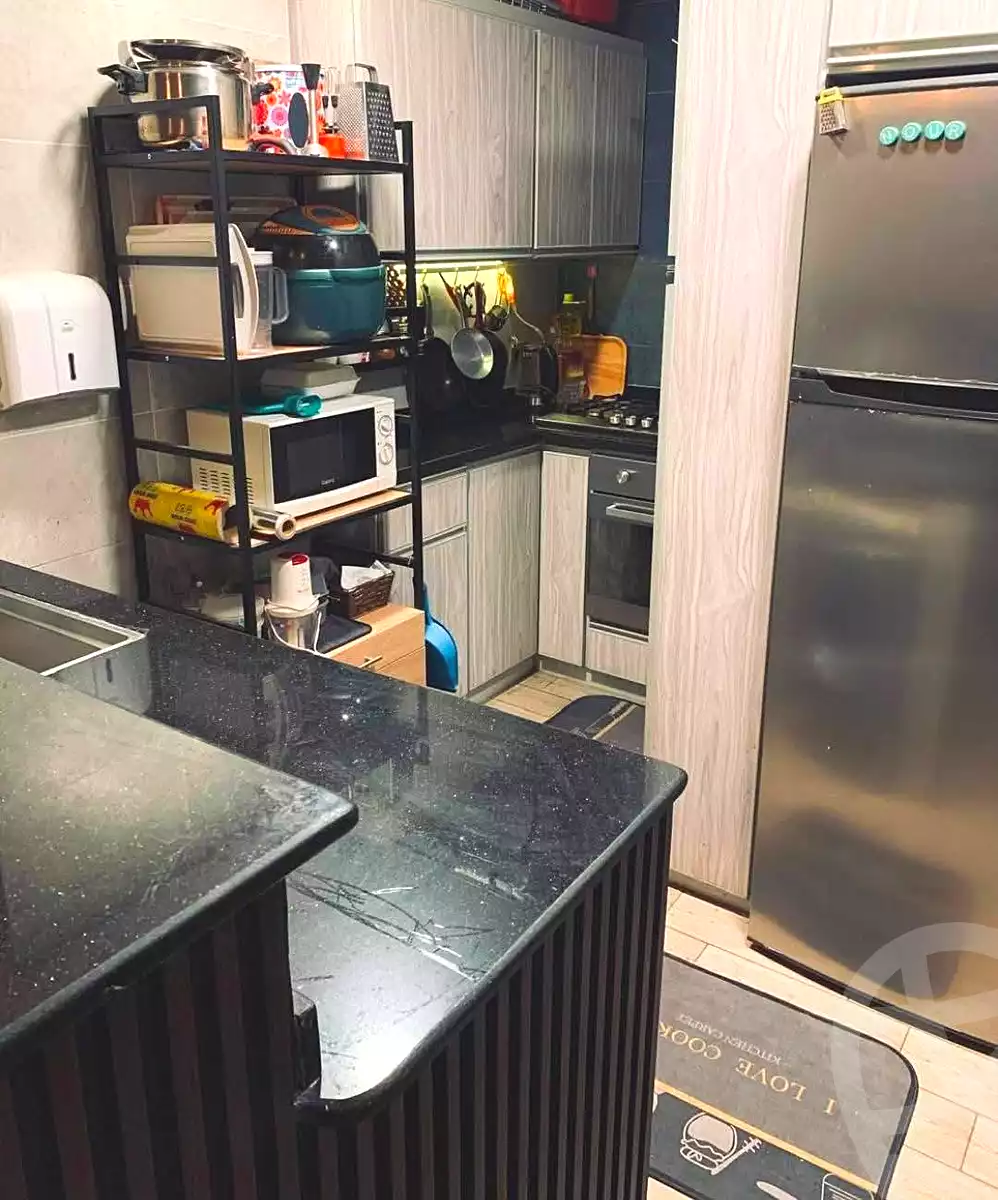 https://aqarmap.com.eg/ar/listing/7226511-for-sale-cairo-ain-shams-el-naam-mohammed-ezzat-tamom-st