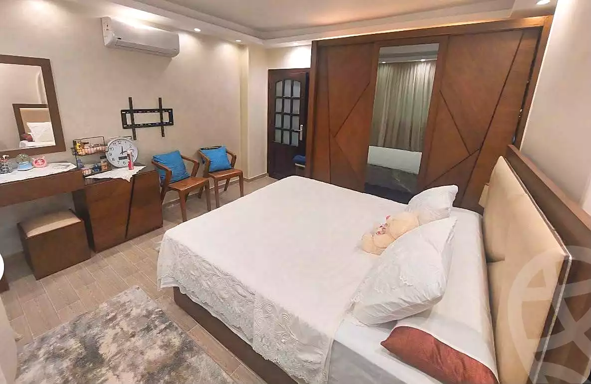https://aqarmap.com.eg/ar/listing/7226511-for-sale-cairo-ain-shams-el-naam-mohammed-ezzat-tamom-st