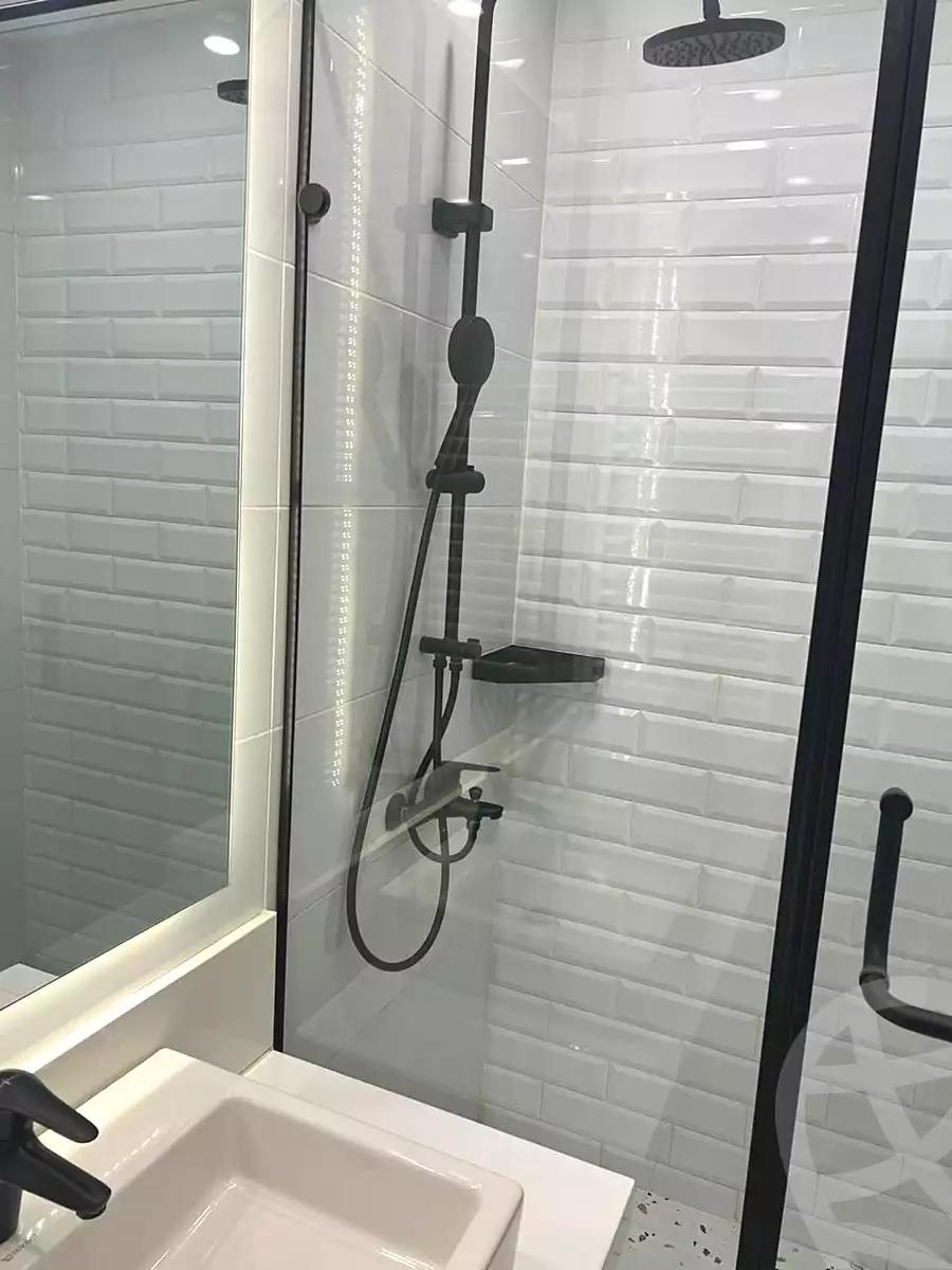 https://aqarmap.com.eg/en/listing/7226632-for-rent-cairo-new-cairo-compounds-hyde-park