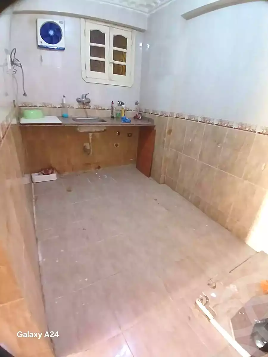 https://aqarmap.com.eg/en/listing/7226860-for-rent-alexandria-al-mamoura-el-maamora-el-balad