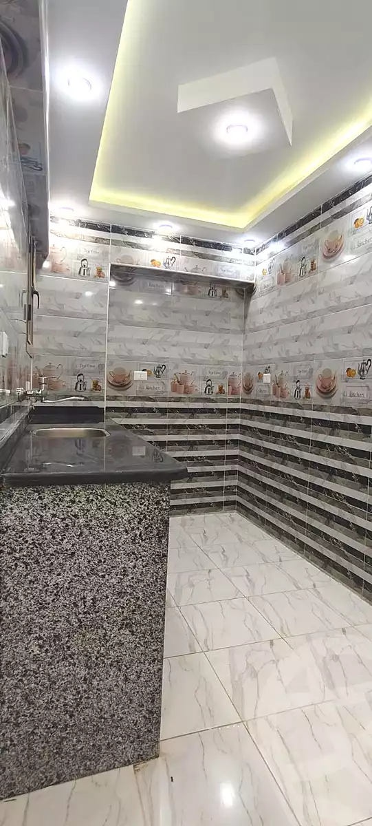 https://aqarmap.com.eg/ar/listing/7226920-for-sale-alexandria-al-agamy-el-hanouvel-el-kholafaa-el-rashdeen-st