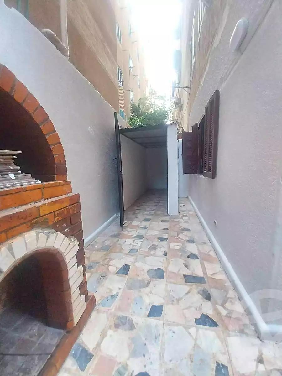 https://aqarmap.com.eg/en/listing/7227990-for-sale-alexandria-al-agamy