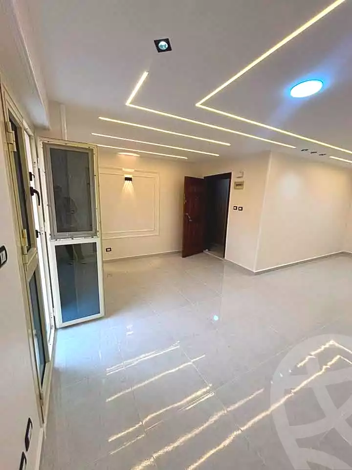 https://aqarmap.com.eg/ar/listing/7228004-for-sale-alexandria-sydy-bshr-sydy-bshr-bhry-shr-mhmwd-l-yswy