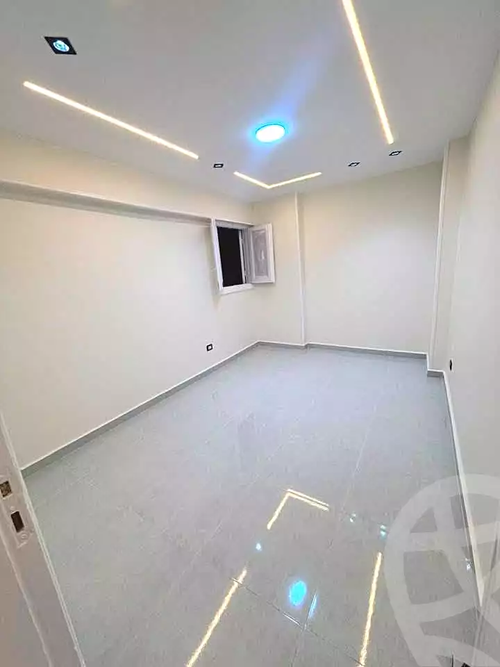 https://aqarmap.com.eg/ar/listing/7228004-for-sale-alexandria-sydy-bshr-sydy-bshr-bhry-shr-mhmwd-l-yswy