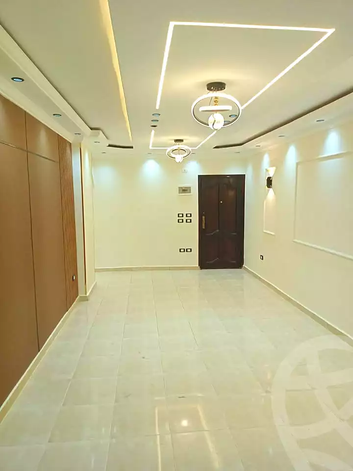 https://aqarmap.com.eg/ar/listing/7228119-for-sale-alexandria-al-agamy-el-hanouvel
