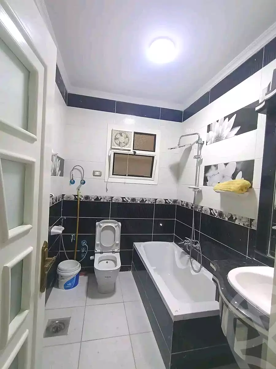 https://aqarmap.com.eg/en/listing/7228273-for-rent-alexandria-al-agamy-el-hanouvel-kasr-al-quiri-st-1