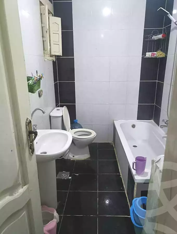 https://aqarmap.com.eg/ar/listing/7228815-for-sale-cairo-ain-shams-el-naam-wafik-abbas-st