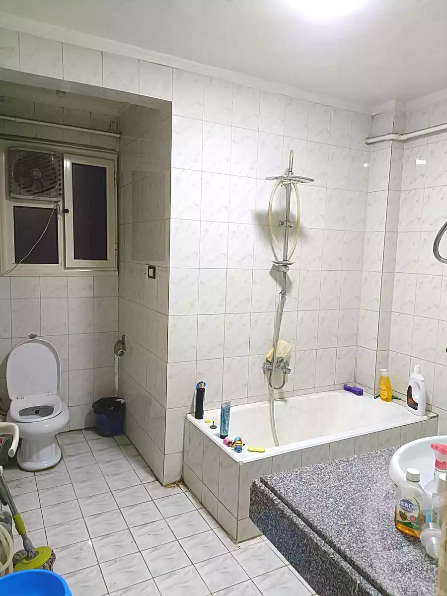 https://aqarmap.com.eg/ar/listing/7229185-for-sale-cairo-ain-shams-ahmed-esmat-st