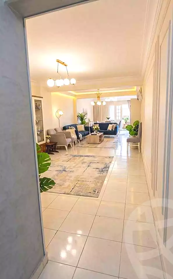 https://aqarmap.com.eg/ar/listing/7229264-for-sale-cairo-helwan-ahmed-enci-st