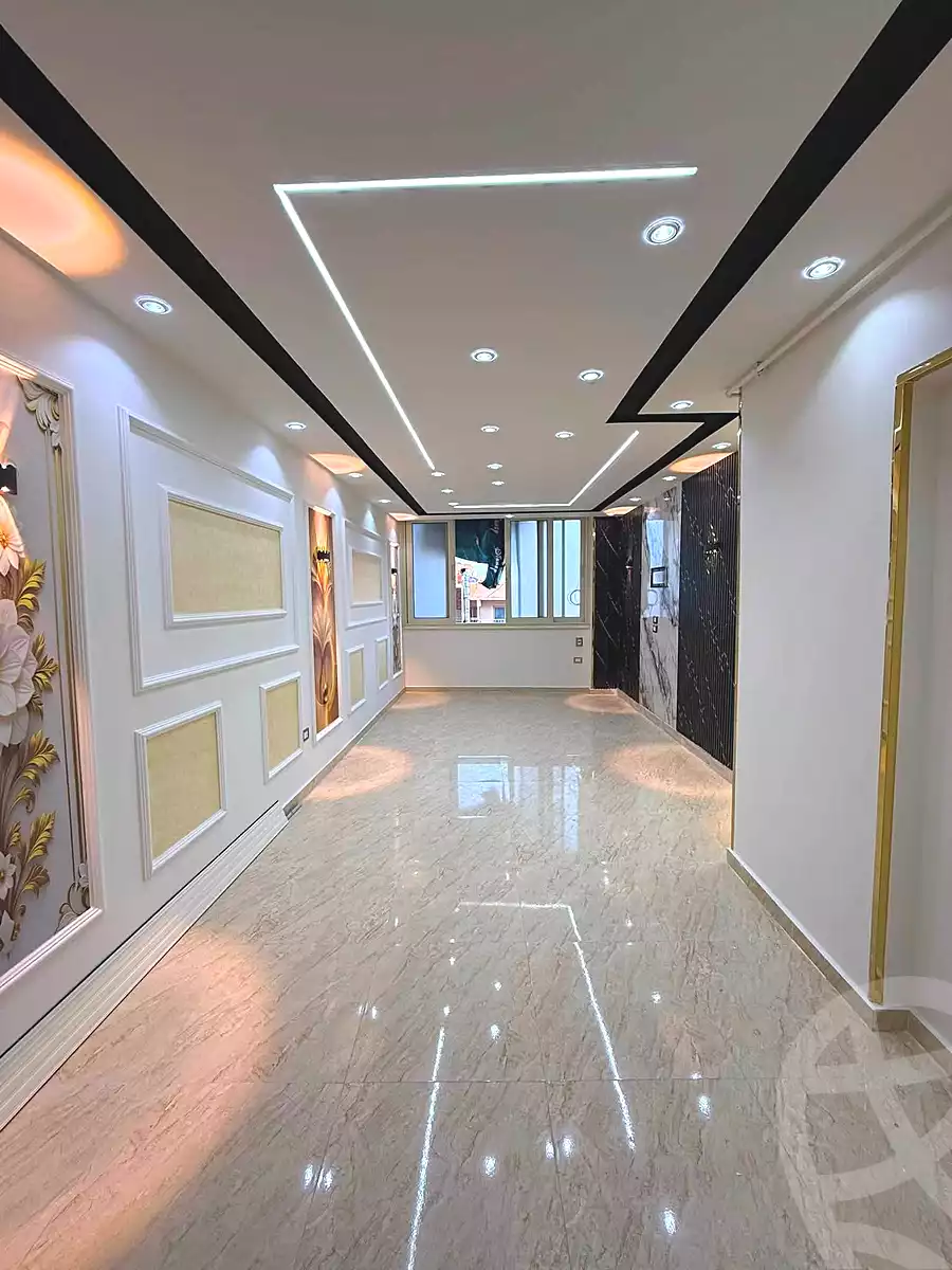 https://aqarmap.com.eg/ar/listing/7229303-for-sale-alexandria-miami-el-sayed-radwan-st