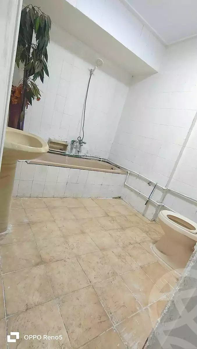 https://aqarmap.com.eg/en/listing/7229291-for-rent-cairo-helwan-helwan-el-sharkeya-el-maraghi-st