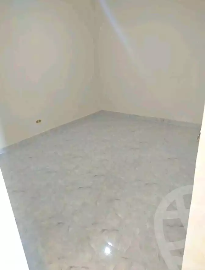 https://aqarmap.com.eg/ar/listing/7229874-for-sale-alexandria-al-agamy-bw-ywsf