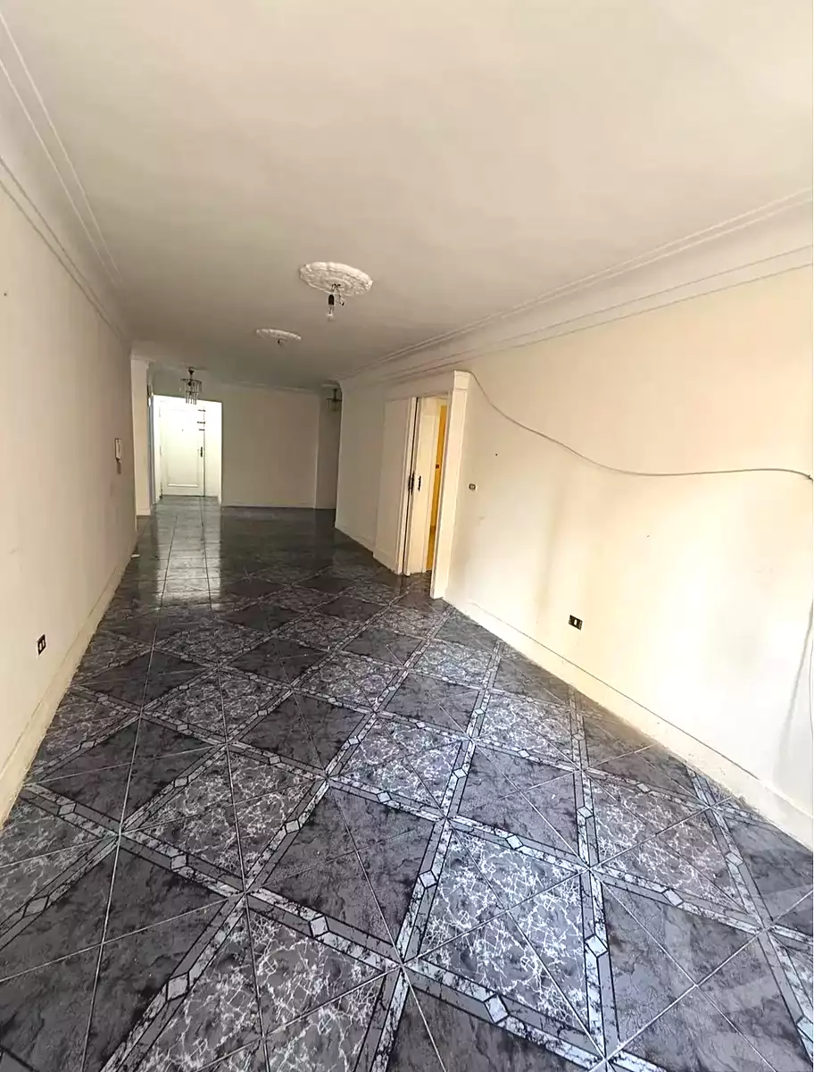 https://aqarmap.com.eg/en/listing/7230048-for-sale-alexandria-sydy-bshr-sydy-bshr-bhry-abd-el-salam-aref-st