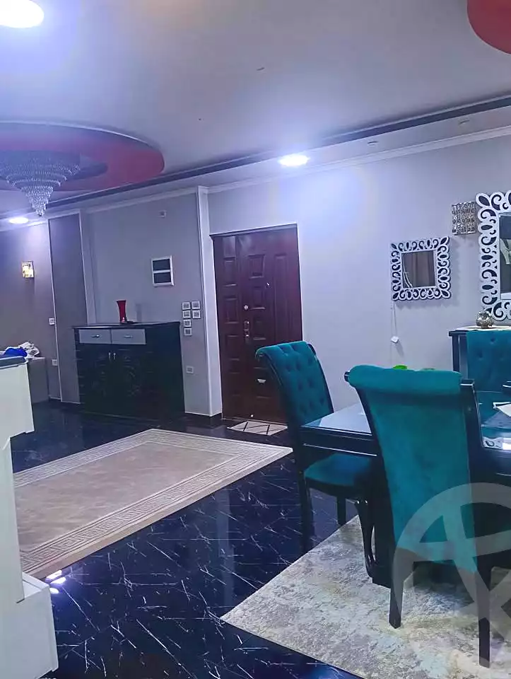 https://aqarmap.com.eg/ar/listing/7229620-for-sale-cairo-helwan-helwan-el-sharkeya-omar-ibn-abd-el-aziz-st