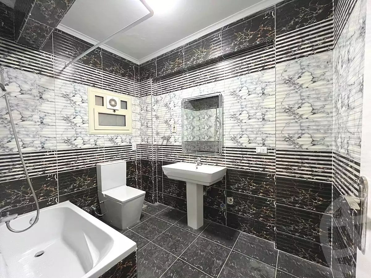 https://aqarmap.com.eg/en/listing/7230388-for-sale-cairo-new-cairo-el-ahyaa-third-neighborhood-street-16
