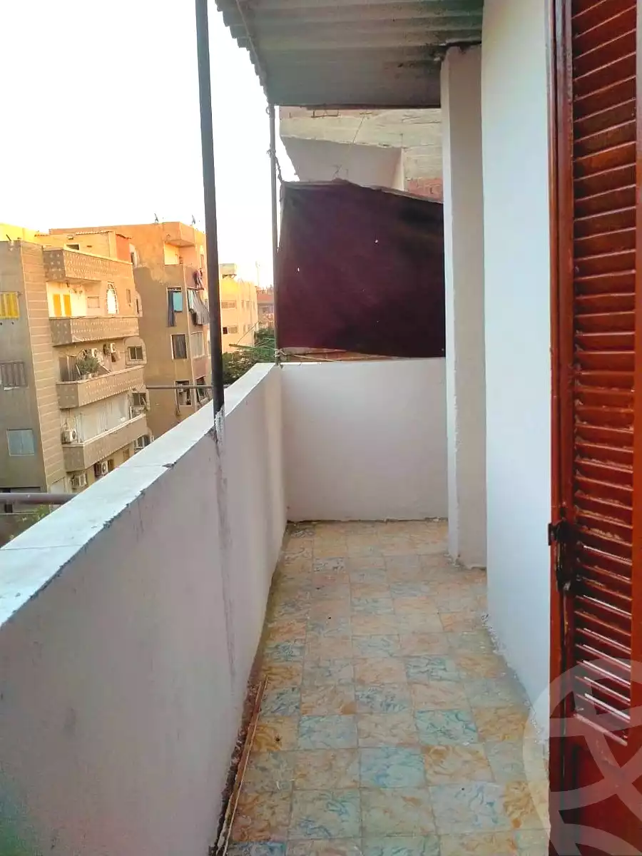 https://aqarmap.com.eg/ar/listing/7230517-for-sale-cairo-helwan-el-shareaa-el-sharby-st