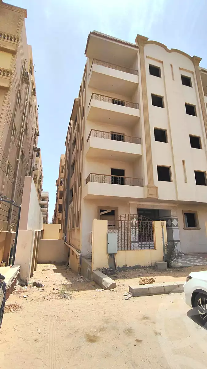 https://aqarmap.com.eg/ar/listing/7230675-for-sale-cairo-new-cairo-el-banafsg-el-banafsag-omarat-al-gabri-st