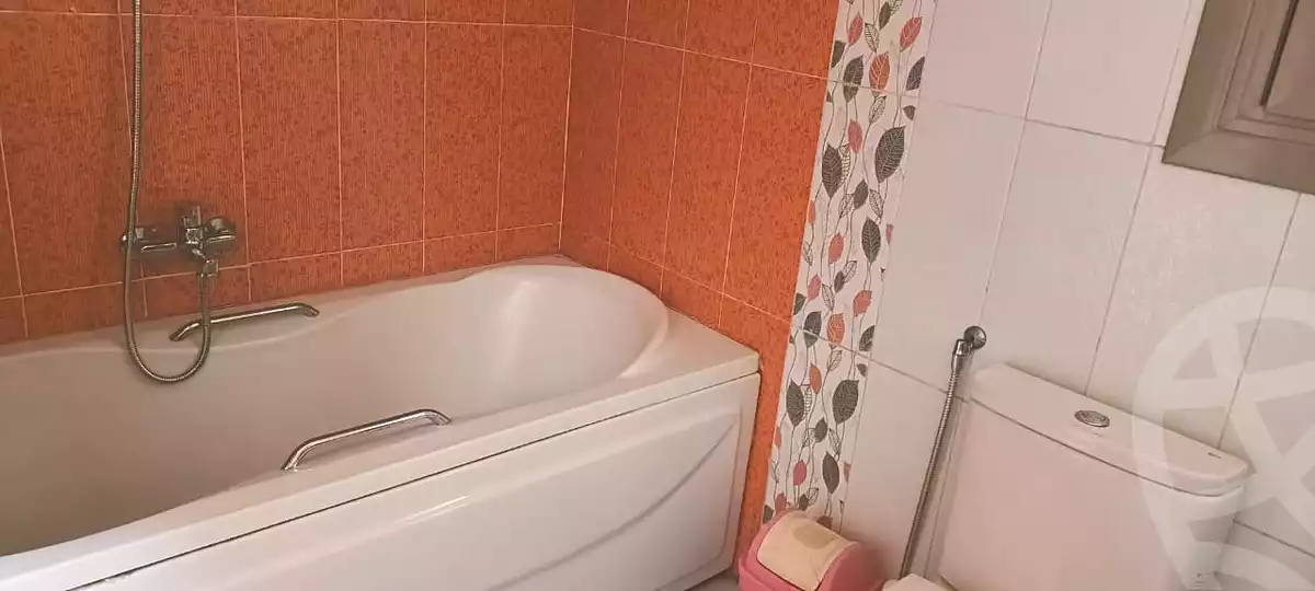 https://aqarmap.com.eg/ar/listing/7231244-for-rent-cairo-new-cairo-el-ahyaa-fifth-neighborhood-akhnaton-st