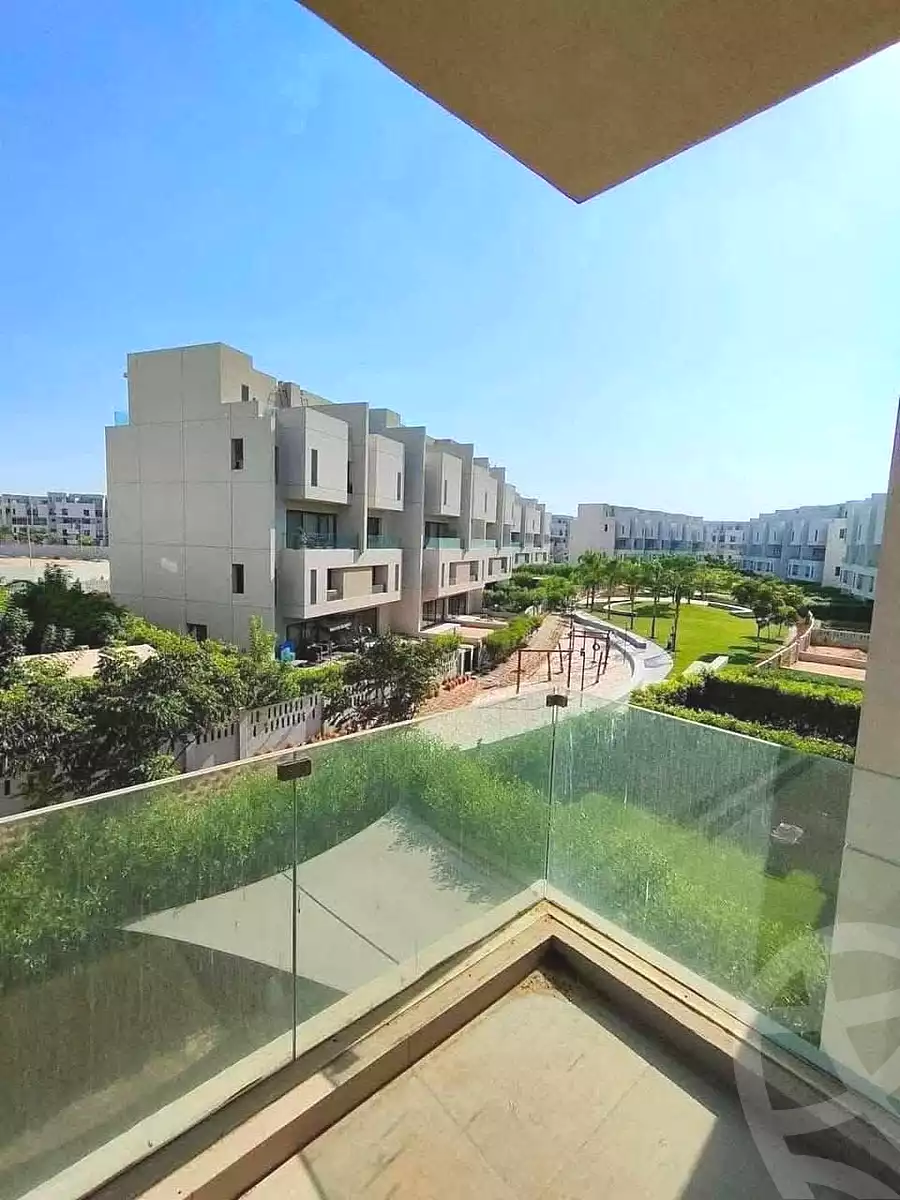 https://aqarmap.com.eg/en/listing/7231160-for-sale-cairo-el-shorouk-compounds-al-burouj-compound-imkan