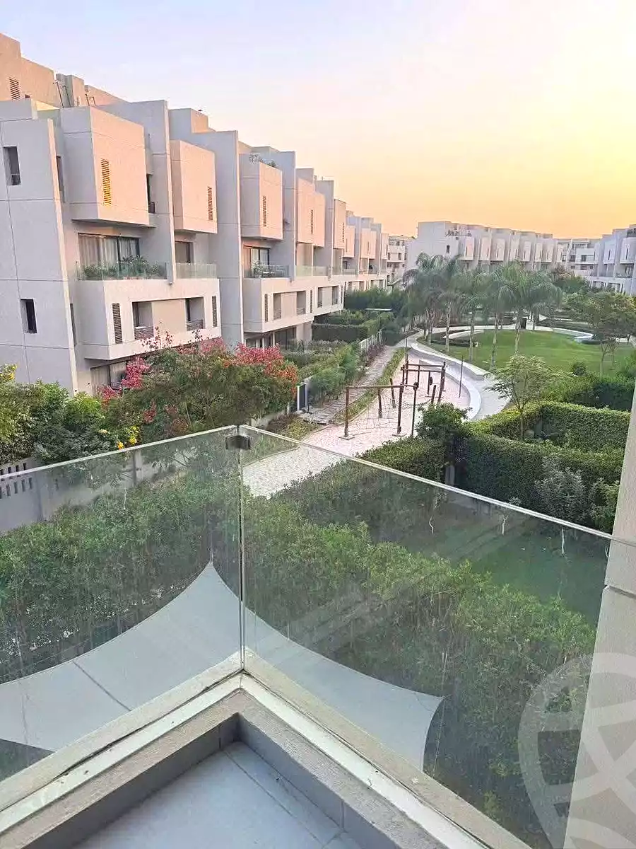 https://aqarmap.com.eg/ar/listing/7231340-for-sale-cairo-el-shorouk-compounds-al-burouj-compound-imkan