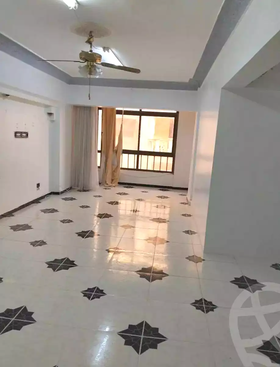 https://aqarmap.com.eg/ar/listing/7231390-for-sale-alexandria-al-agamy-el-hanouvel-abo-el-shawareb-st