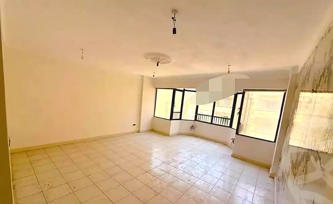 https://aqarmap.com.eg/ar/listing/7233039-for-sale-alexandria-sydy-bshr-sydy-bshr-bhry-shr-khld-bn-lwlyd