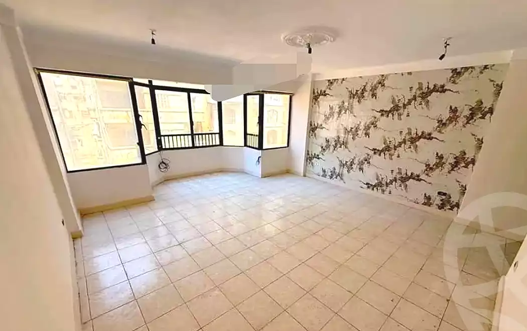 https://aqarmap.com.eg/ar/listing/7233039-for-sale-alexandria-sydy-bshr-sydy-bshr-bhry-shr-khld-bn-lwlyd