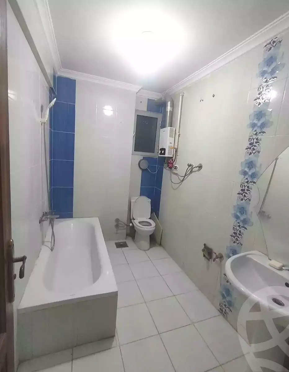 https://aqarmap.com.eg/ar/listing/7233084-for-sale-alexandria-new-miami-eskot