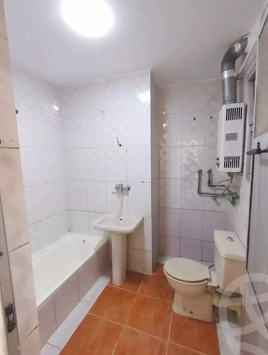 https://aqarmap.com.eg/ar/listing/7233095-for-rent-alexandria-sydy-bshr-sydy-bshr-qbly-street-30
