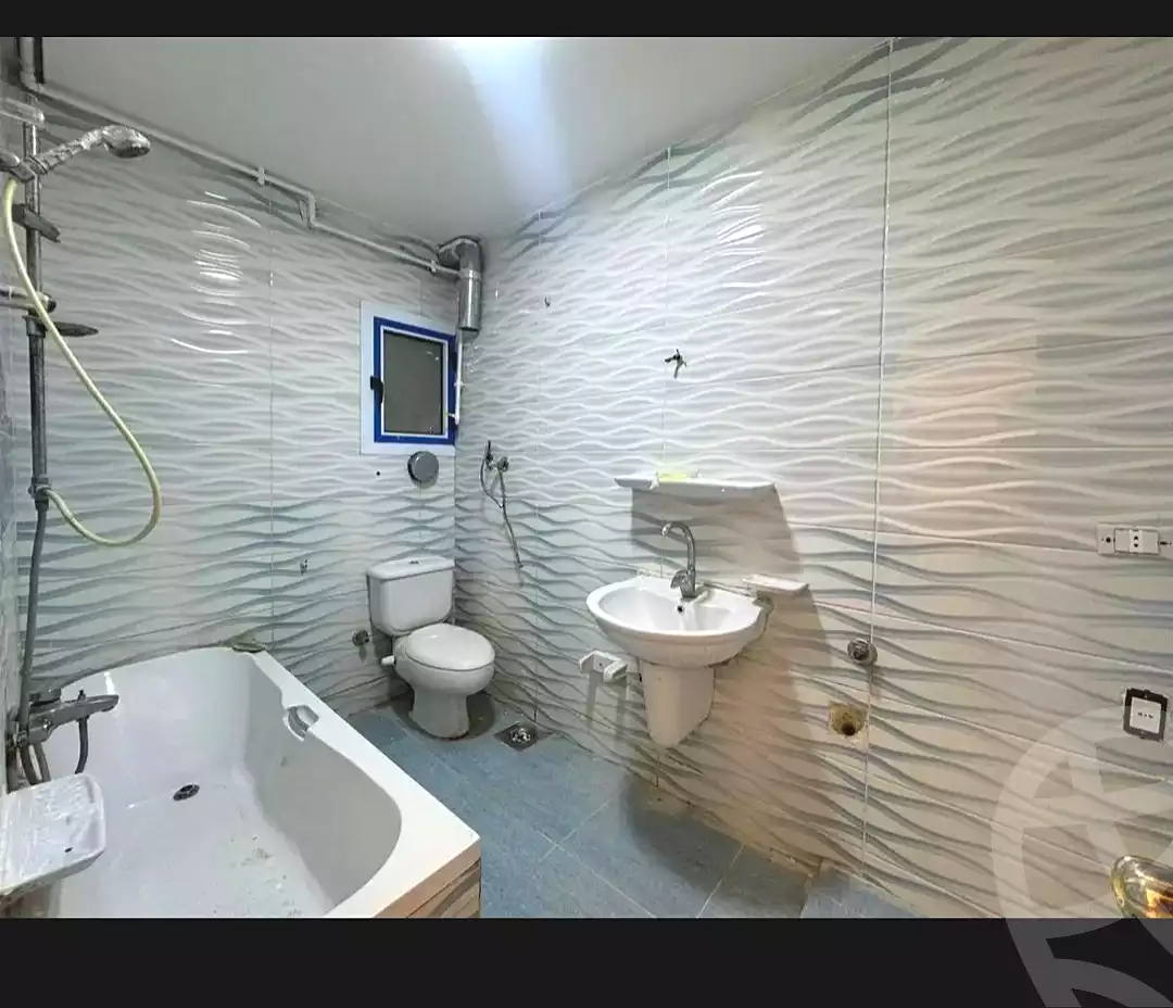 https://aqarmap.com.eg/ar/listing/7233094-for-sale-alexandria-miami-amin-khirat-al-ghandour-st