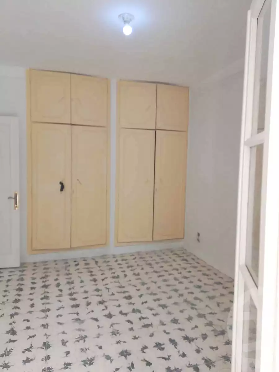 https://aqarmap.com.eg/en/listing/7233188-for-sale-alexandria-al-agamy-lbytsh-el-hanafeya-st
