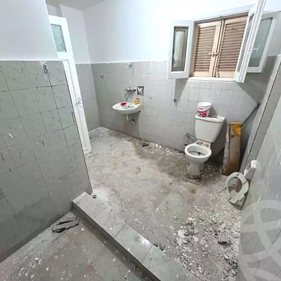 https://aqarmap.com.eg/en/listing/7233450-for-sale-alexandria-al-agamy-lbytsh-el-tayar-st