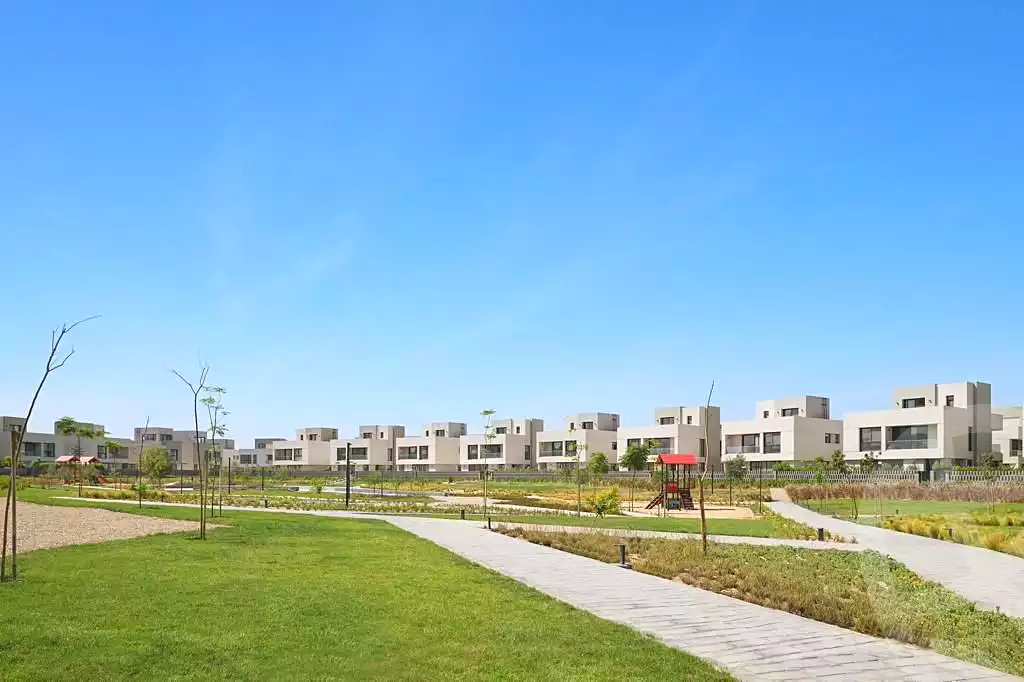 https://aqarmap.com.eg/ar/listing/7233956-for-sale-cairo-el-shorouk-compounds-al-burouj-compound-imkan