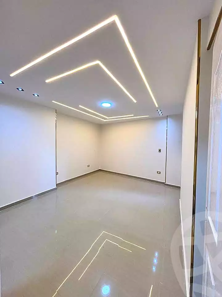 https://aqarmap.com.eg/ar/listing/7234041-for-sale-alexandria-sydy-bshr