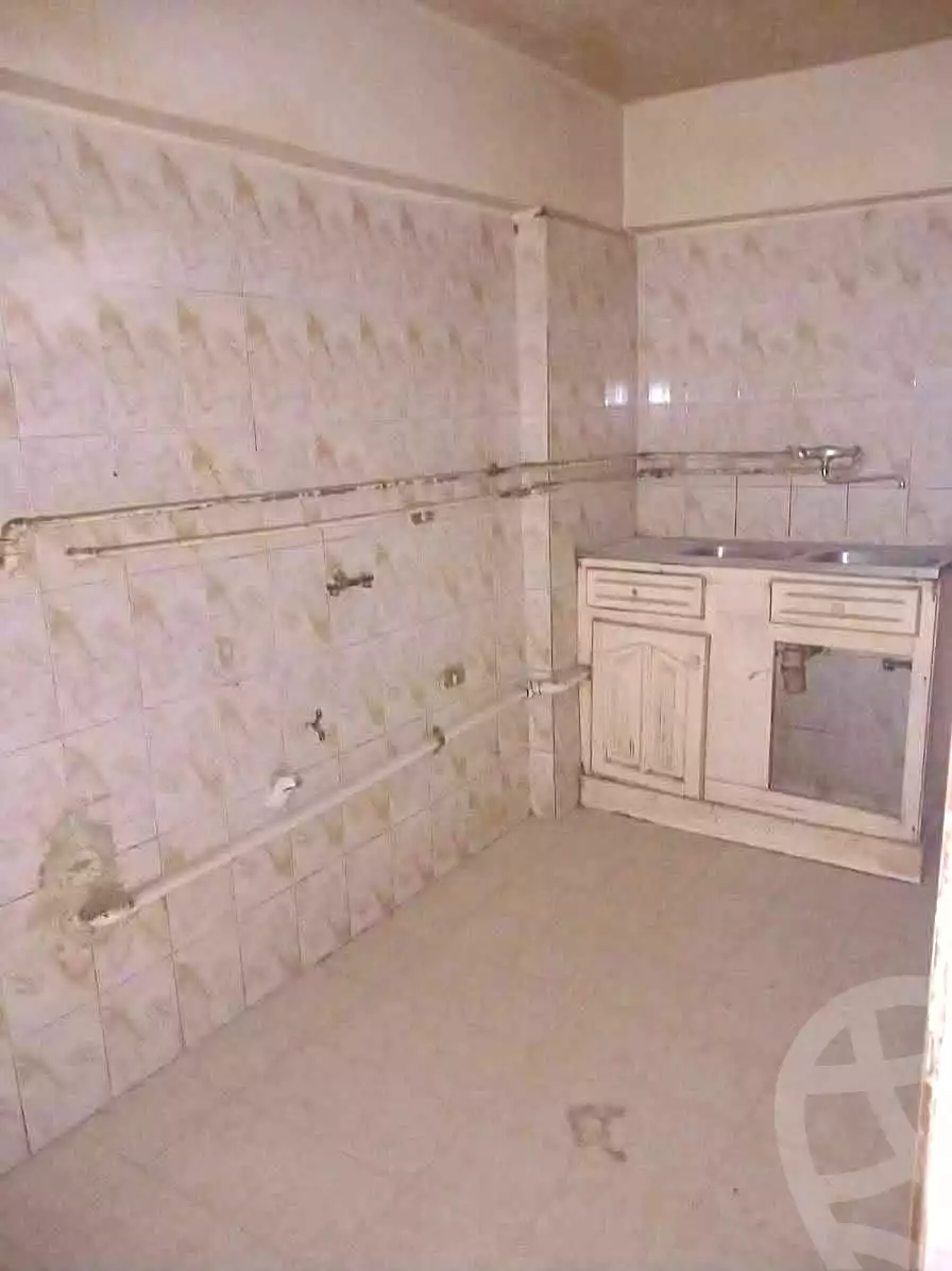 https://aqarmap.com.eg/ar/listing/7234104-for-sale-alexandria-al-agamy-lbytsh-princess-st