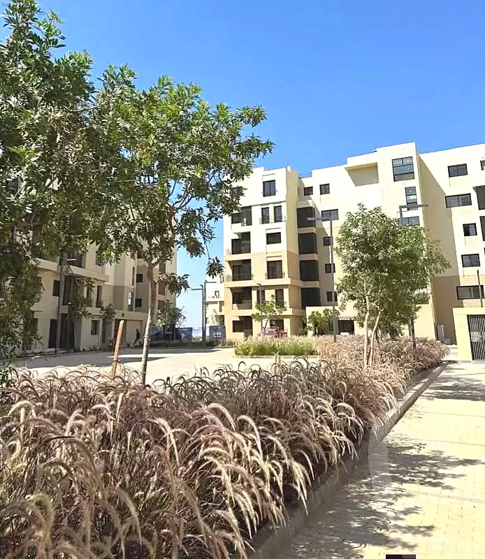 https://aqarmap.com.eg/en/listing/7234157-for-sale-cairo-6th-of-october-hadaeq-october-compounds-o-west-club-yard-o-west