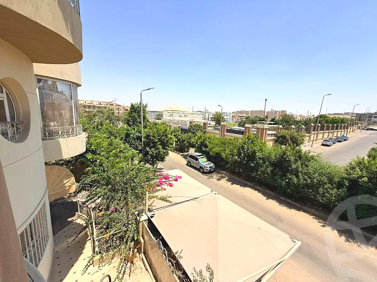 https://aqarmap.com.eg/en/listing/7234745-for-sale-cairo-new-cairo-el-ahyaa-first-neighborhood-street-1