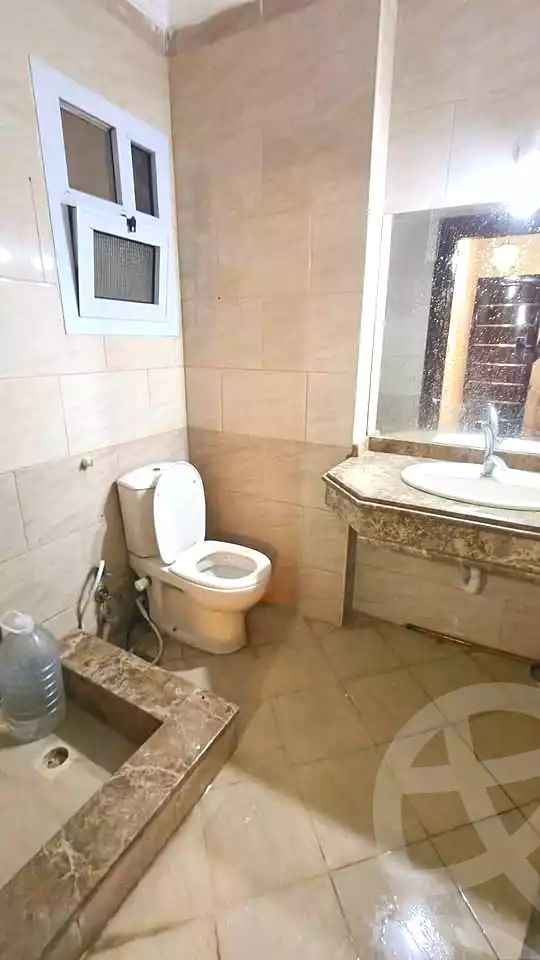 https://aqarmap.com.eg/ar/listing/7234801-for-sale-alexandria-al-agamy-lbytsh-bianchiii