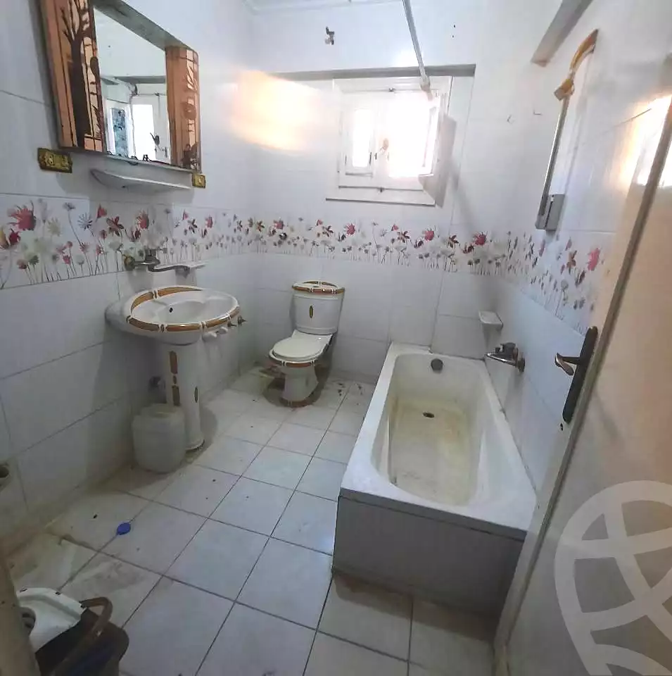 https://aqarmap.com.eg/ar/listing/7234870-for-sale-alexandria-al-agamy-el-hanouvel-al-asdakaa-st