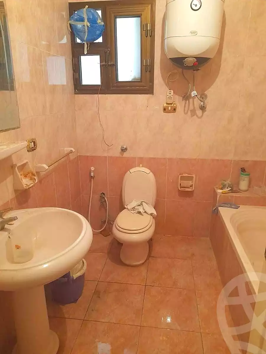https://aqarmap.com.eg/en/listing/7235132-for-sale-alexandria-al-agamy-el-hanouvel-kasr-al-quiri-st-1