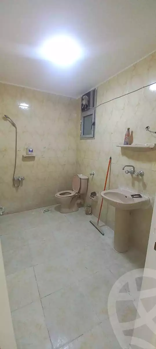 https://aqarmap.com.eg/ar/listing/7235180-for-sale-alexandria-el-asafra-shr-45