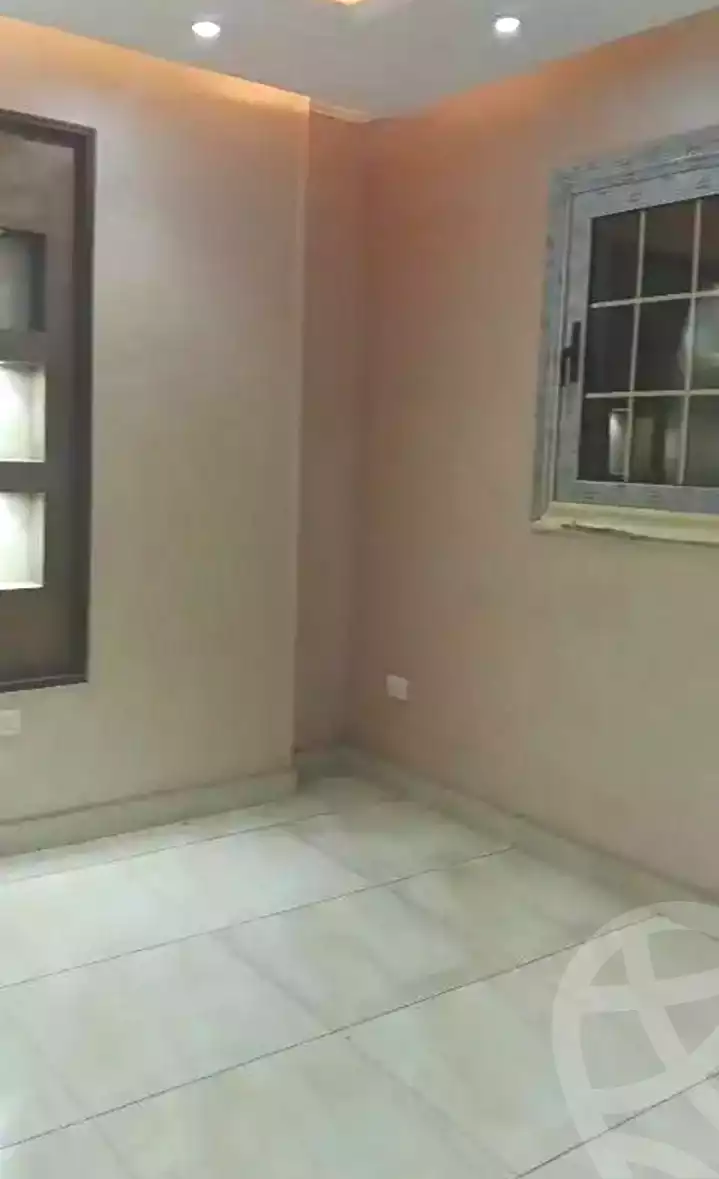 https://aqarmap.com.eg/ar/listing/7235198-for-rent-alexandria-ganaklis