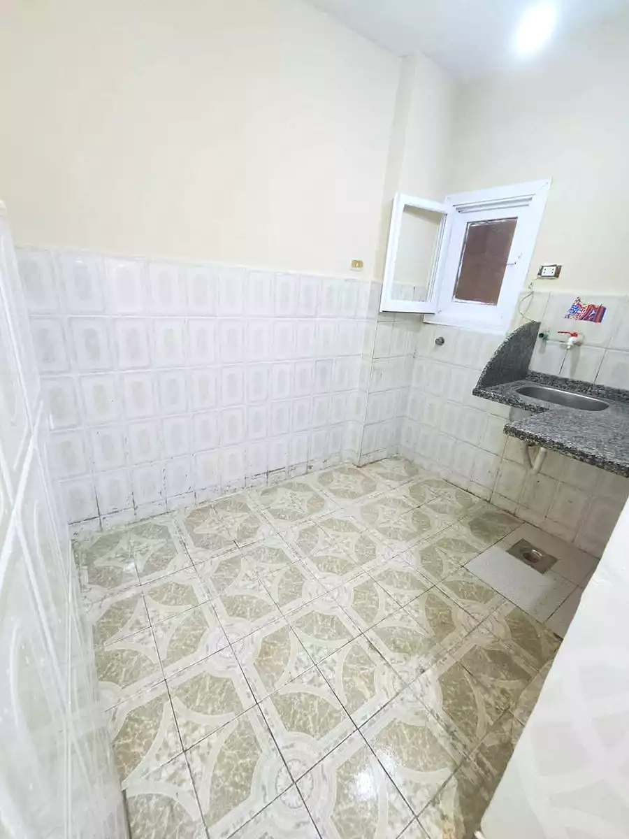 https://aqarmap.com.eg/en/listing/7235872-for-sale-alexandria-bahray-el-anfoshy-sidi-abou-el-abbas-st