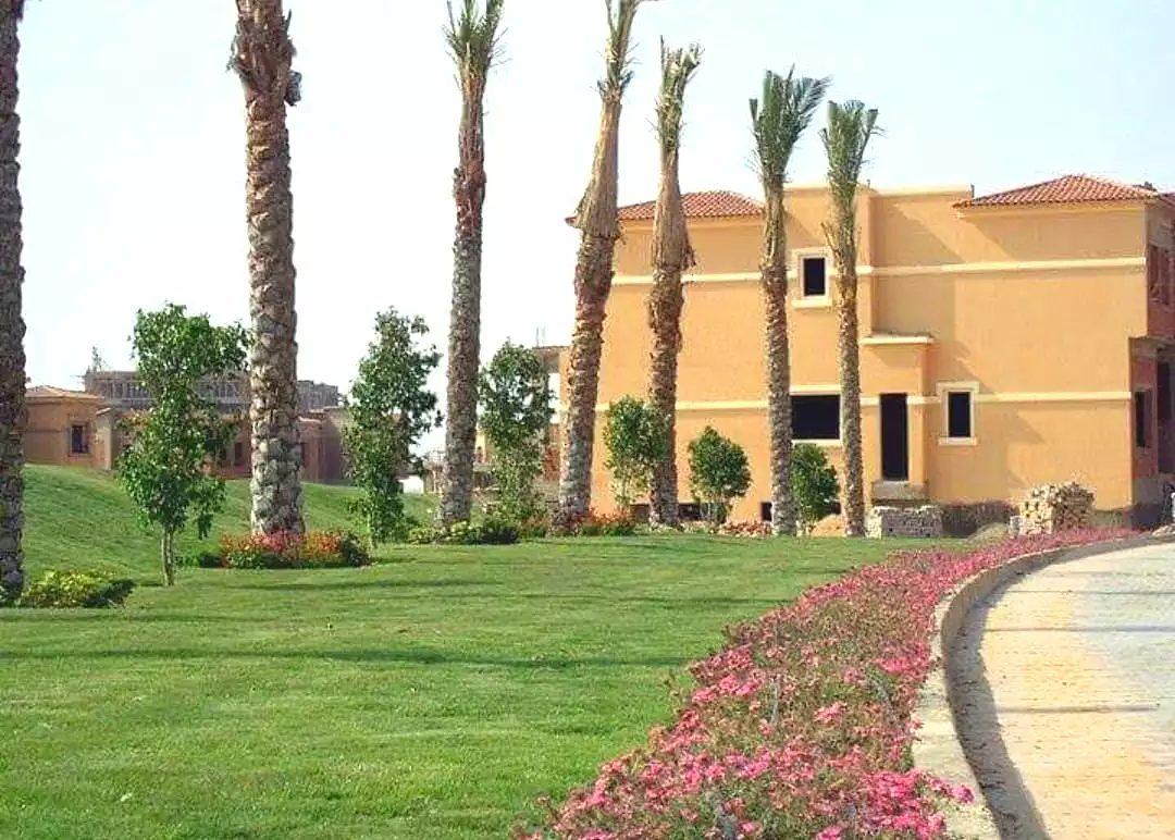 https://aqarmap.com.eg/en/listing/7235999-for-sale-cairo-new-cairo-compounds-kattameya-gardens