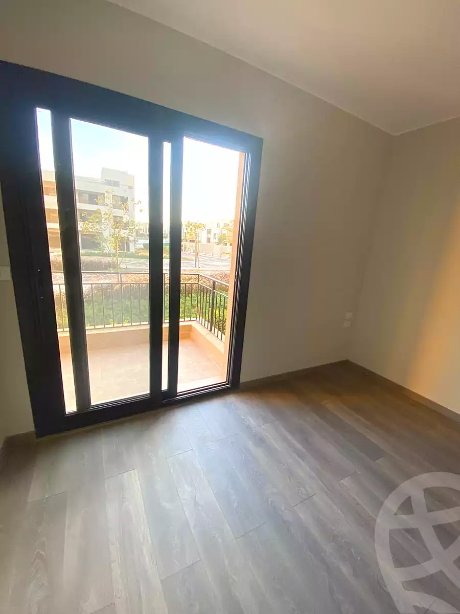 https://aqarmap.com.eg/ar/listing/7236032-for-rent-cairo-6th-of-october-hadaeq-october-compounds-o-west-w-byzns-dystrykt-wrskwm-llttwyr