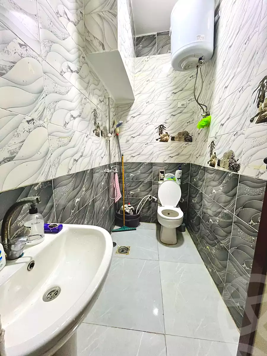 https://aqarmap.com.eg/ar/listing/7236350-for-rent-cairo-6th-of-october-el-ahyaa-neighborhood-1st-al-maahad